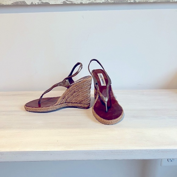 Open Toe Steve Madden Wedge Sandal - Picture 2 of 4